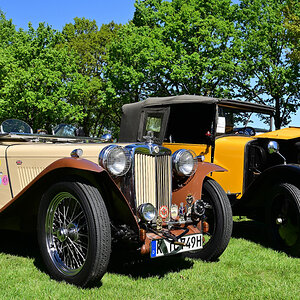 MG TC und Peugeot 190