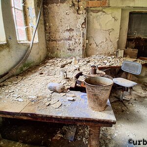 Porzellanfabrik-Handy-12-web.jpg