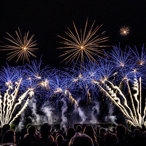 FeuerwerkHerrenhsn_PZ6_7706_web.jpg