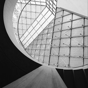 cR MUDAM Kuppel II 9269