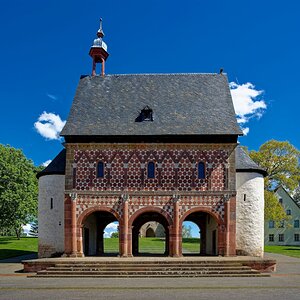 Torhalle Kloster Lorsch.jpg
