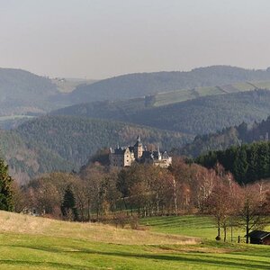 039 Burg Lauenstein von oben