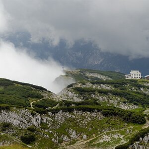 Stöhrhaus in den Wolken
