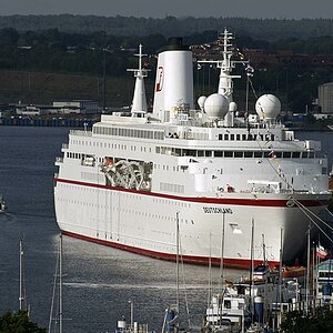 MS Deutschland in Travemünde.