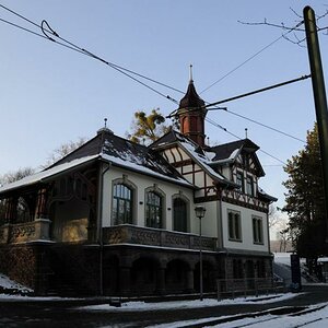 071 Strassenbahnhaus klein