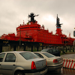 Der Atomeisbrecher Yamal im Hafen von Murmansk