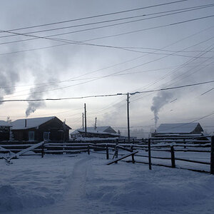 gerade aufsteigender Rauch in Oymyakon