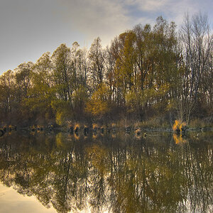 20091115 004 5 6 tonemapped (erster Photomatix Versuch)

Die Donauauen bei Grafenwörth in Niederösterreich.