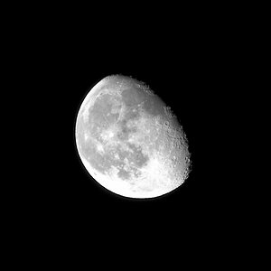 Mond 2