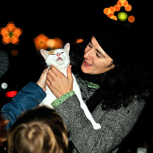 D700FX mit 85mm 1.8D - cat&flash

Blende: 1:2.8
Belichtung: 1/100s
ISO: 200

Blitz: SB900 (-2.0LW)