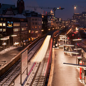 Hamburg bei Nacht klein 09