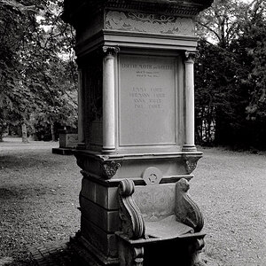 Alter Friedhof 18