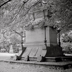 Alter Friedhof 25