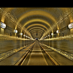 Goldtunnel (alter Elbtunnel HH)