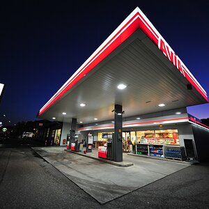 Nikon D700 mit Sigma 12-24mm f4,5-5,6 HSM @ 12mm 1/30 f4,5 ISO720 Hand