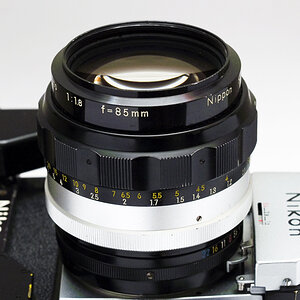 Nikkor 1,8 85mm