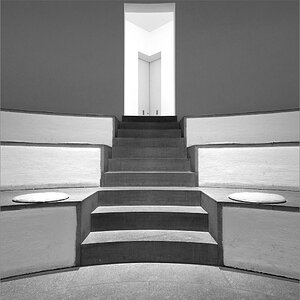 cR KuMu Auditorium q 0365
