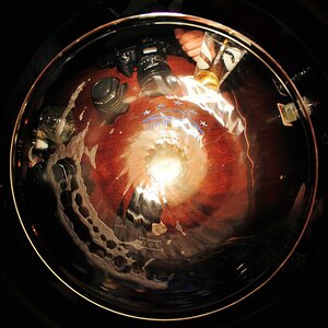 Ein Spaßbild mit dem Sigma 8mm Fischauge ins leere Glas geschaut ...