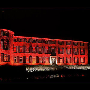 Lichterstadt Eutin Schloss in Rot