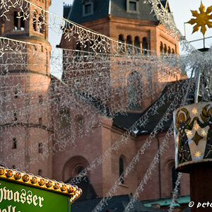 DSC0698 a 20081126 CR 800x  Kirschwasser und Kirche