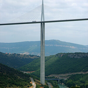 Millau Viadukt 6720 1000px