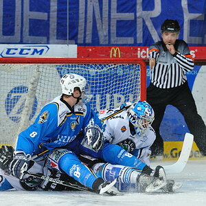 01 20100228 184556 ehc vs dresden