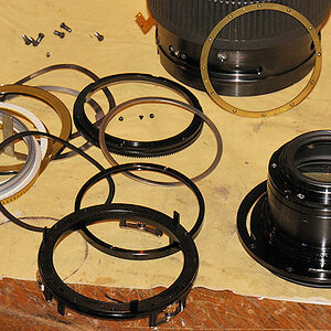 SIGMA AF 120-300mm f/2.8 D APO HSM für Nikon mit Sturzschaden.