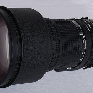 Das AF 300/2.8 ED Nikkor nach Reparatur und Reinigung
