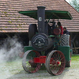 12.06.2010, Dampffest im Oberschwäbischen Museumsdorf Kürnbach bei Bad Schussenried. Ein U.S.-amerikanischer Dampftraktor beim Wenden.

Nikon D700, AF