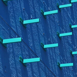 Blau