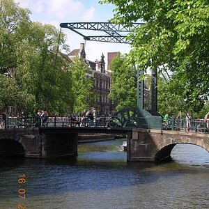 Amsterdam, eiserne Zugbrücke (Nikon Coolpix S2) DSCN2914 x