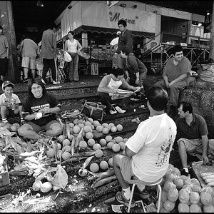 Gruppe Markt
http://www.nikon-fotografie.de/vbulletin/showpost.php?p=1380657&postcount=1433