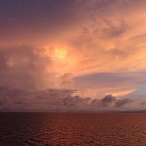 Bild002 - Gewitter über den Seychellen