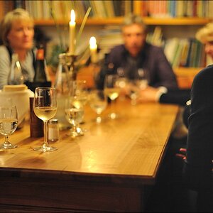 Plausch beim Wein