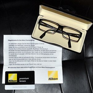 Nikon-Gläser