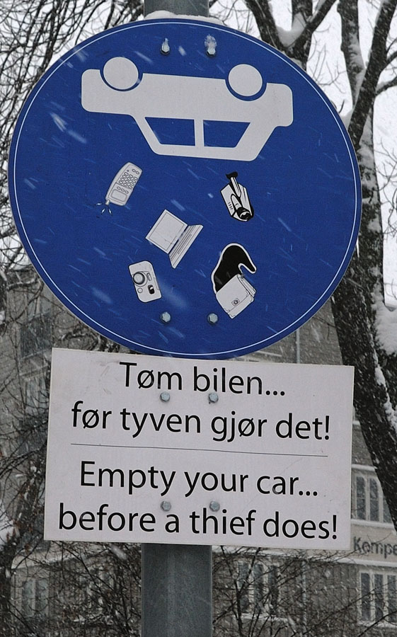 0009386   Verkehrsschild Trondheim   Norwegen