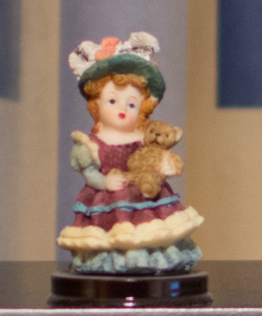 01.Nikon 1.8 100% Crop