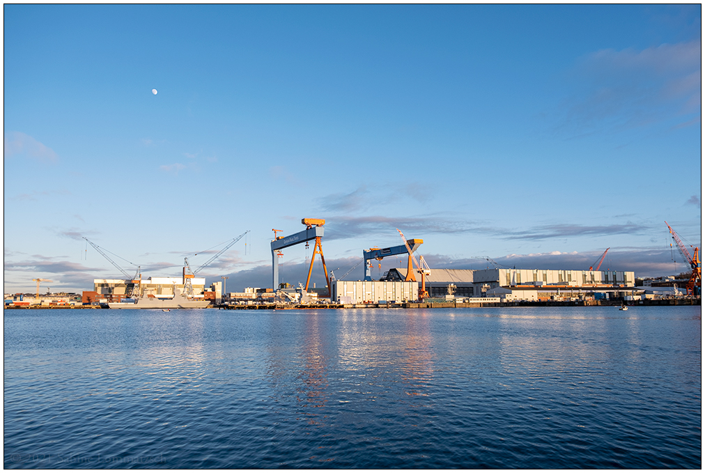 021 Förde und Werft im Sonnenschein
