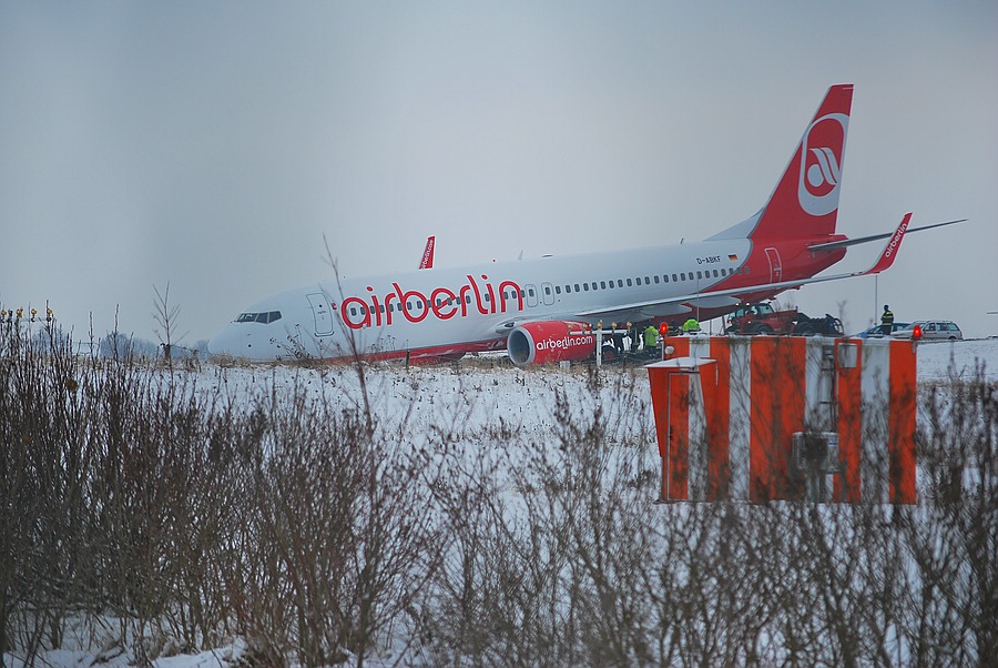 03.01.2010 Flughafen Dortmund Air Berlin 021