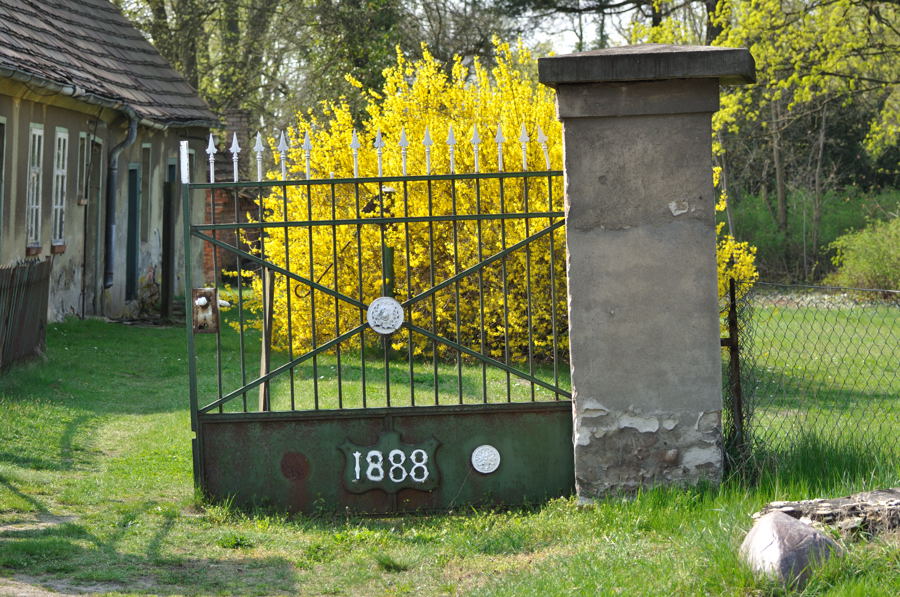 03 Hoftor