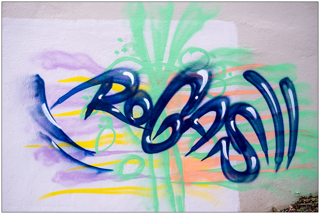 037 Frisches Graffiti in Kiel