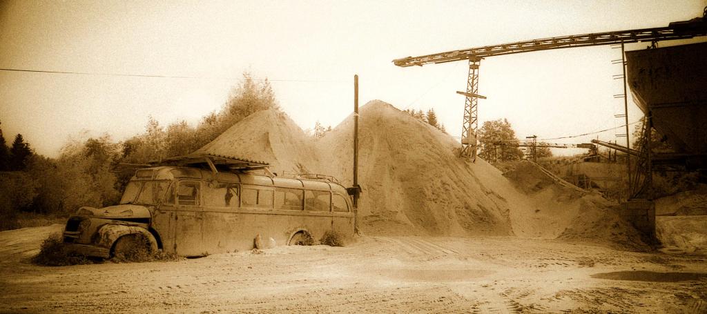 037 sepia