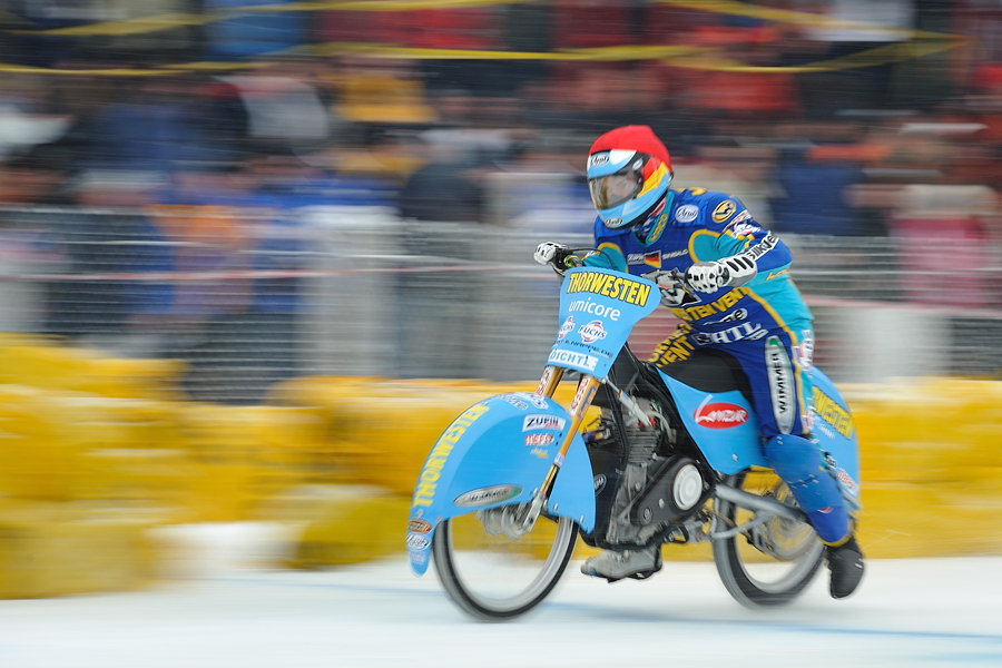 05 20100106 134325 eisspeedway