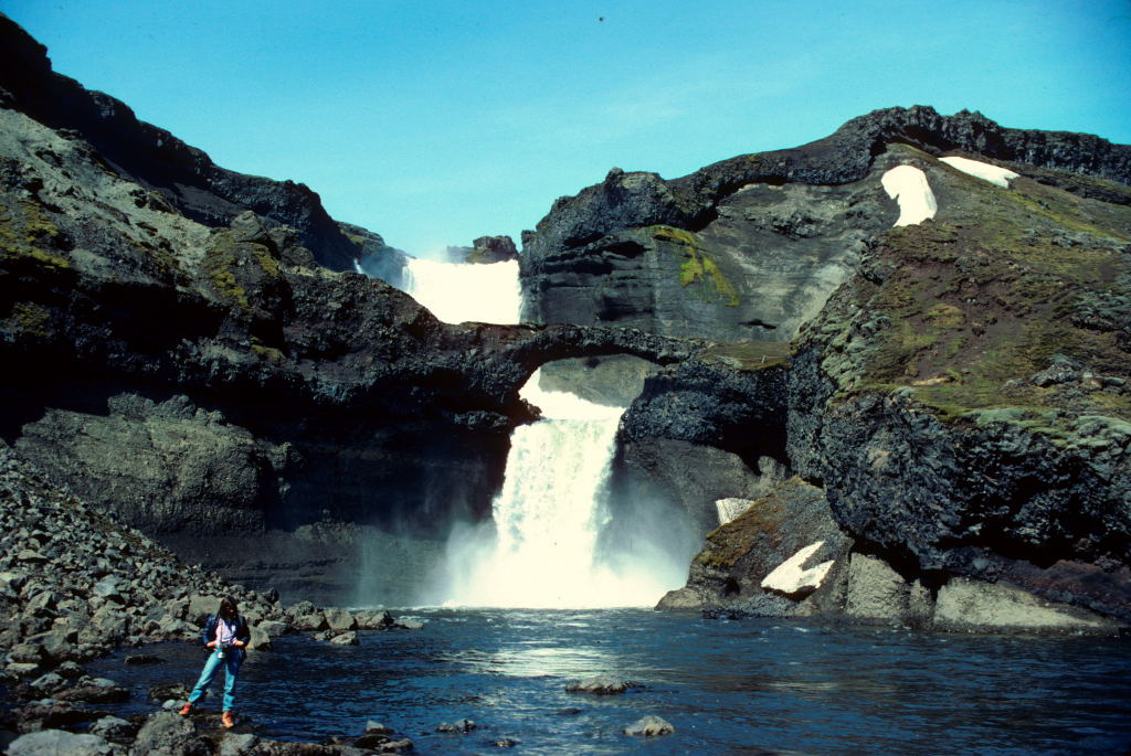 051 Island 1982