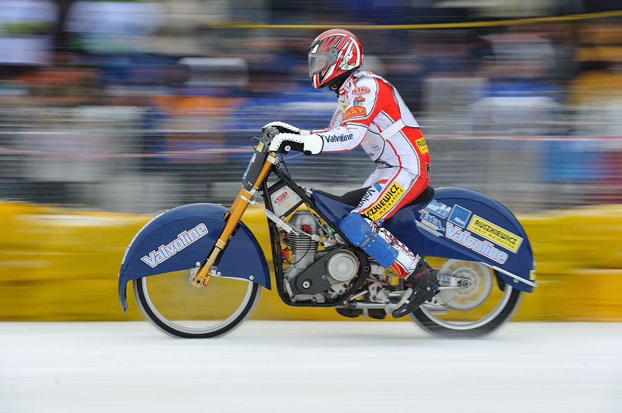 07 20100106 135931 eisspeedway 01