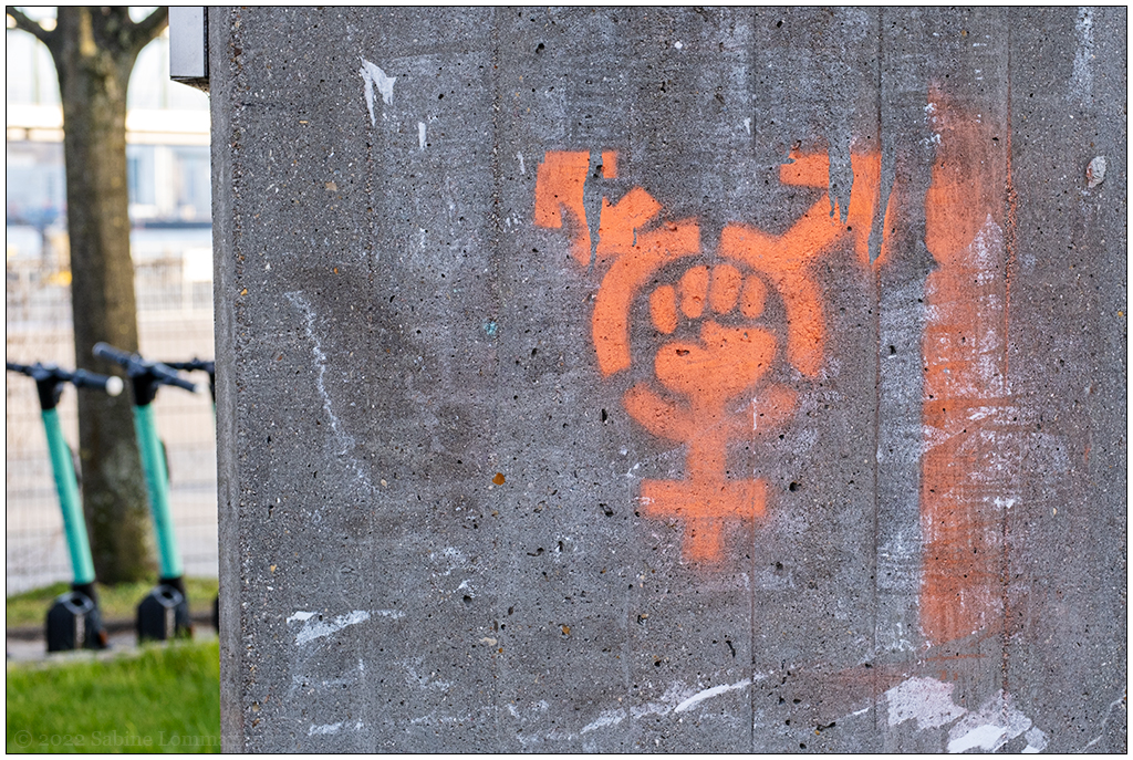 071 Fotospaziergang – Graffiti Frauenpower