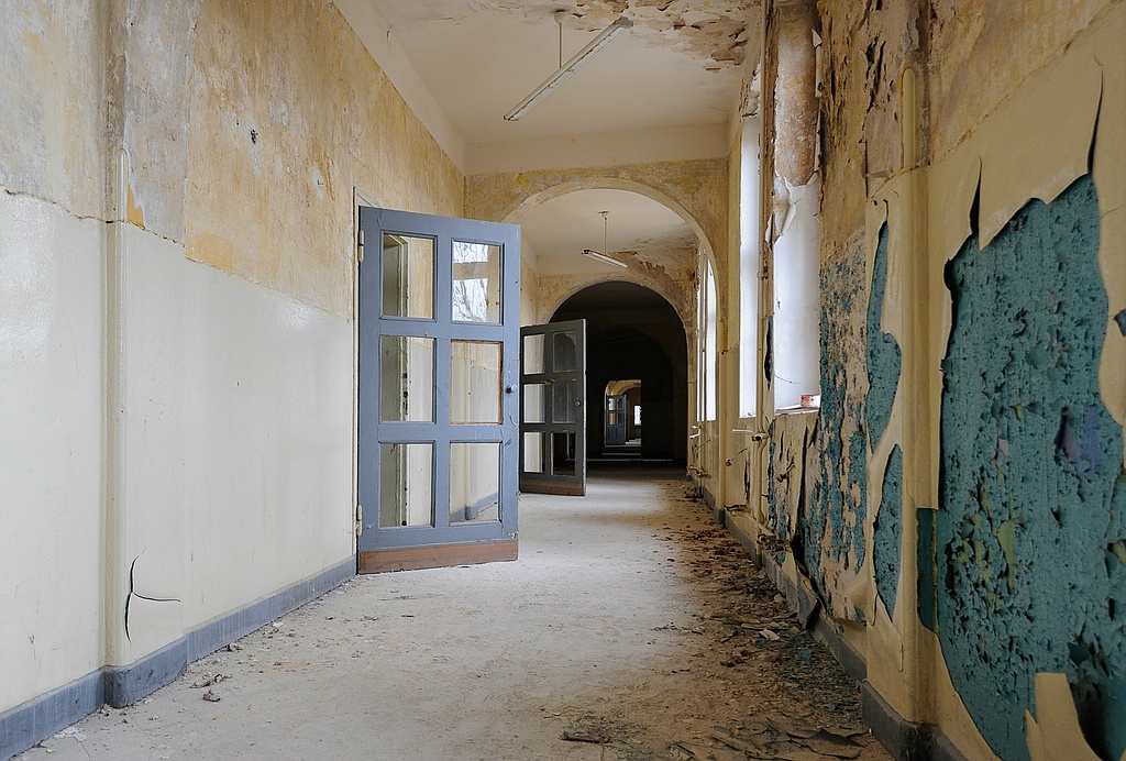 08