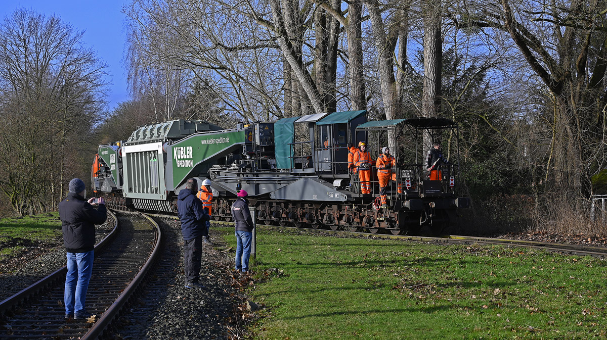 09_Z504402Pxl.jpg