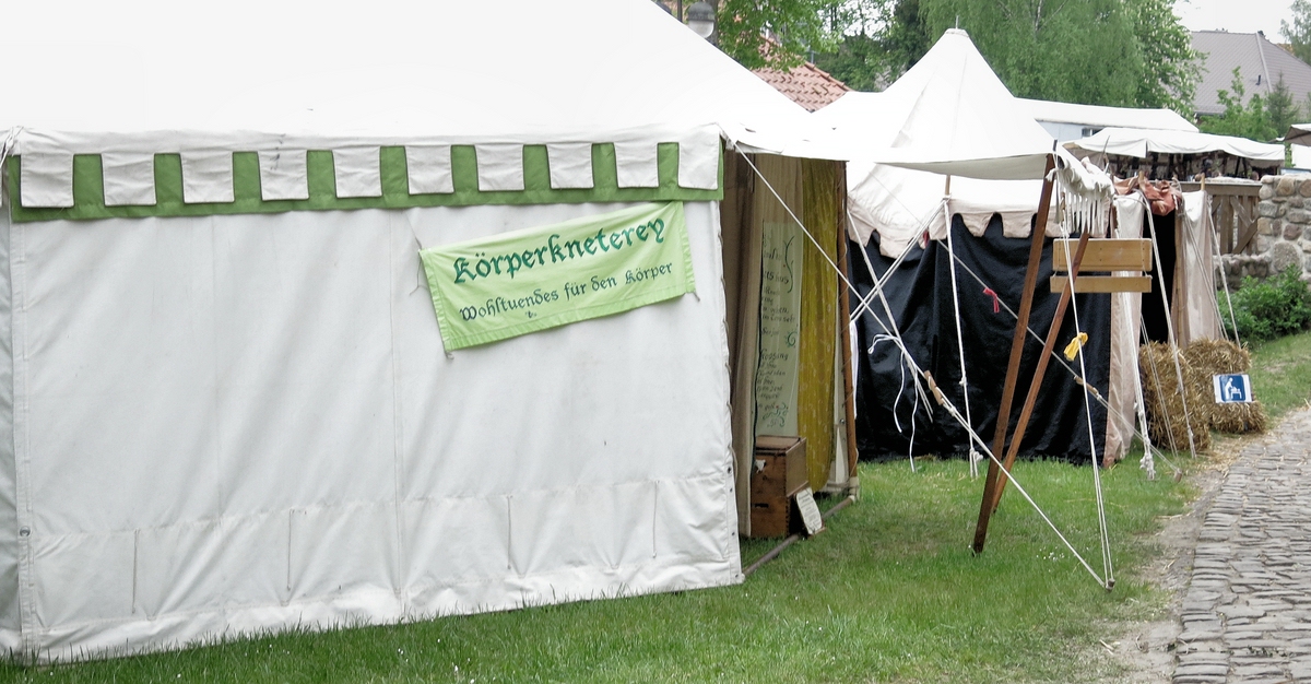 1-52  Körperkneterey.jpg