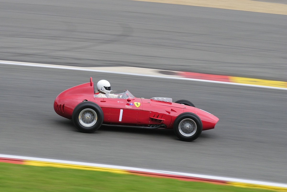 1 FERRARI Dino 1960